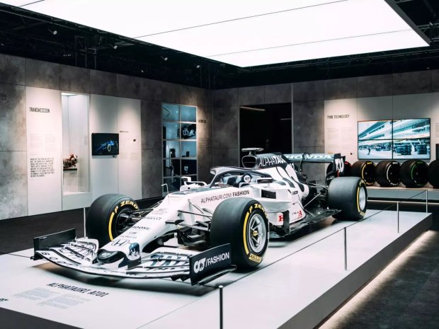 Formula 1® Exhibition by True Staging - Featuring Absolute Barriers