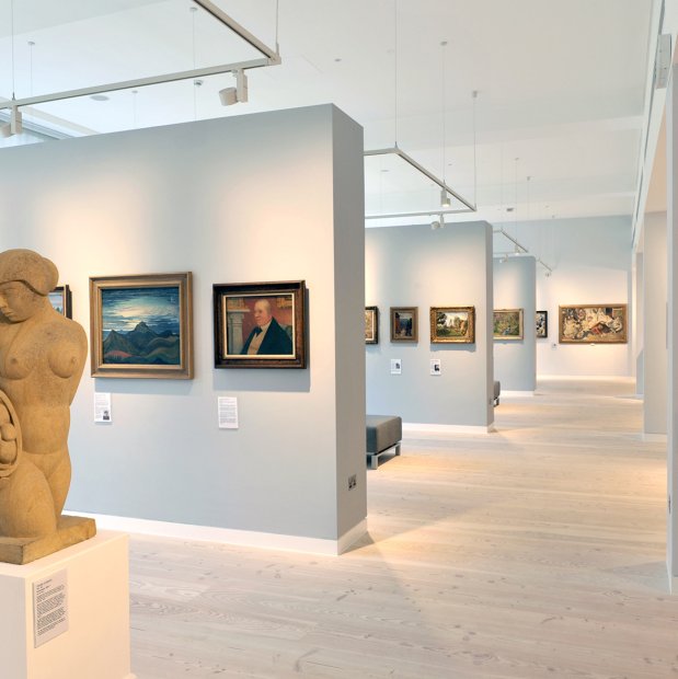 Displaying Collections in Libraries, Universities, and Public Spaces